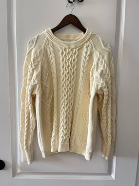 Mod Ref Ivory Cable-Texture Crewneck Sweater